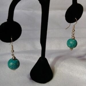 Green swirl earrings pierced NWT silver tone (sku 228)
